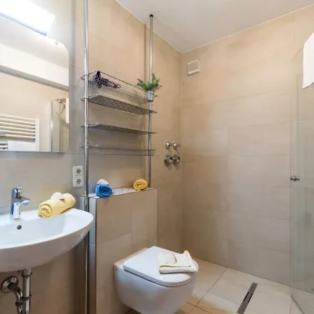 Chiemgau Comfort A2 Ferienwohnanlage Mit Hallenbad Und Sauna アパート オーバーアウドルフ